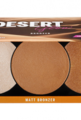 Paleta multi-utilizare care conține un matt autobronzant și două nuanțe de highlighter, lumină și întuneric.