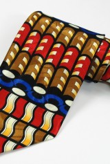 Cravata cu figuri geometrice multicolore